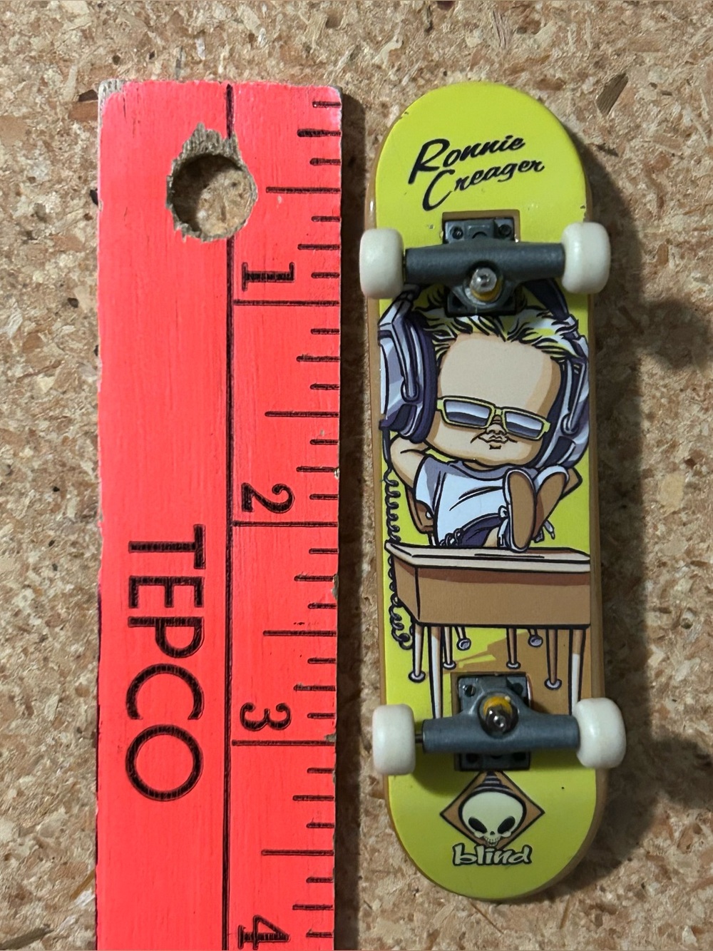 Blind Tech Deck 96mm "Headphones" Ronnie Creager Rare Fingerboard With Stickers - Picture 6 of 7
